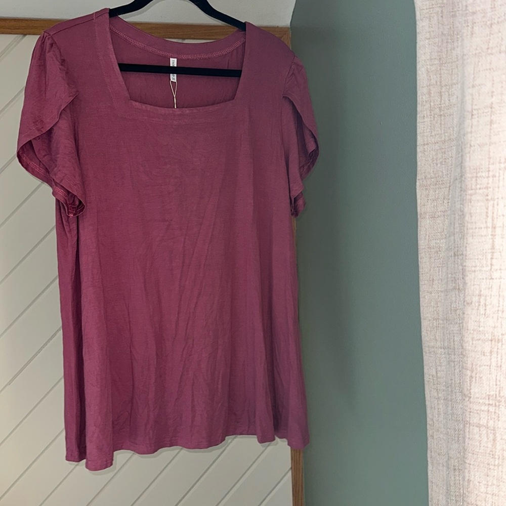 Women's Square Neck Top, deep mauve color. Soft and flowy knit fabric! Size 2X